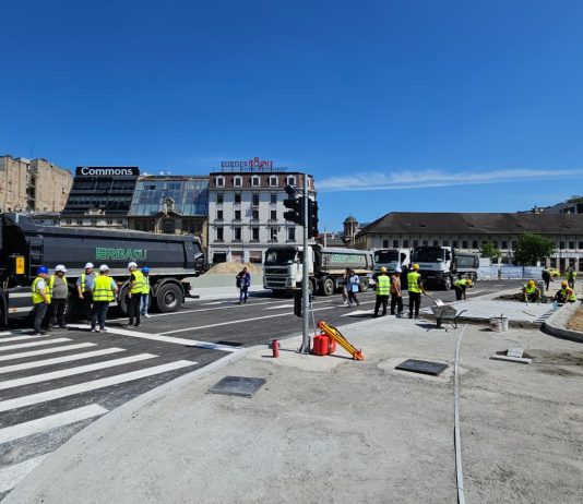 Prima etapă de refacere a Planșeului Unirii, din zona Hanului lui Manuc, s-a încheiat. Se redeschide traficul dinspre Halelor spre Splaiul Independenței